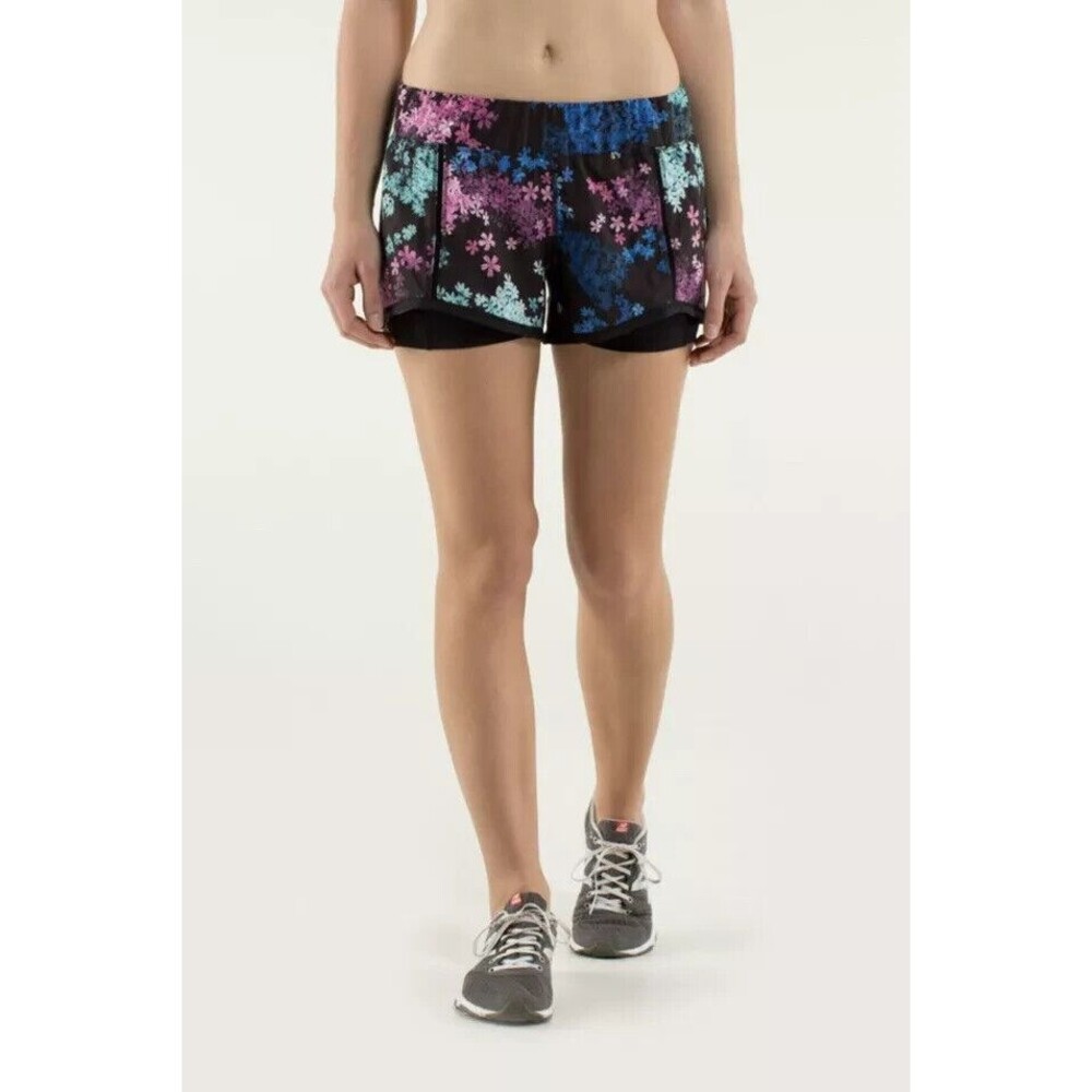 Lululemon In A Flash Shorts Petal Pop Floral Print Black Blue Pink Running Sz 4